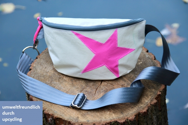 Segeltuch Bauchtasche mit pinken Stern